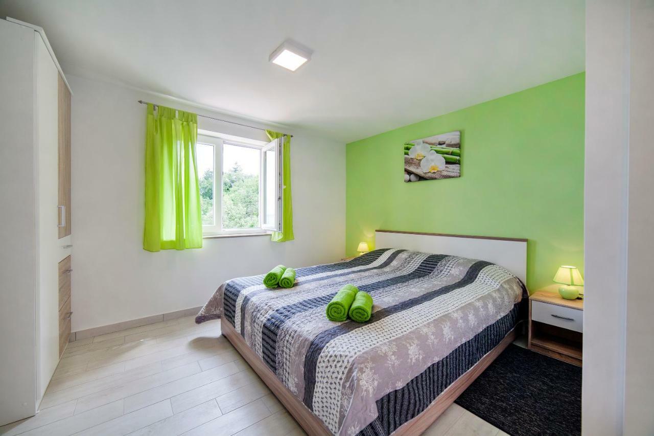 Apartmani Sandra Rovini Moscenice Εξωτερικό φωτογραφία