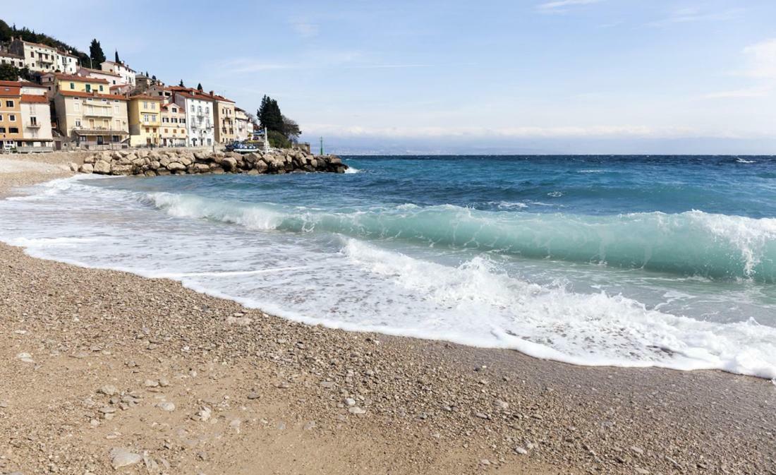 Apartmani Sandra Rovini Moscenice Εξωτερικό φωτογραφία